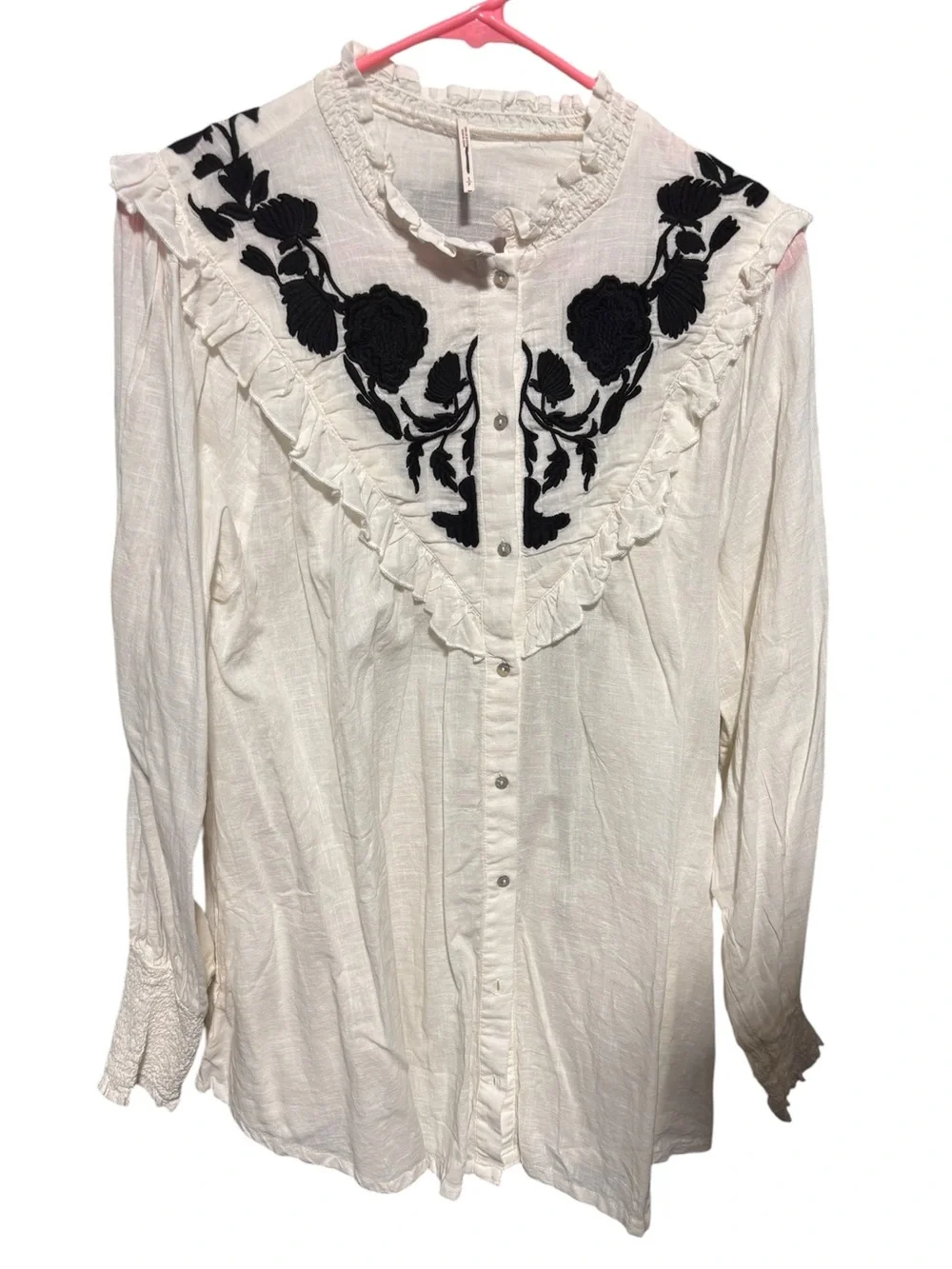 🤗 Free People Rose Vines Embroidery Top - Picture 2 of 4